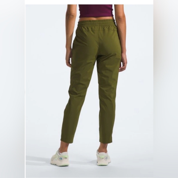 NWT North Face "Never Stop Wearing" Joggers - Picture 2 of 11